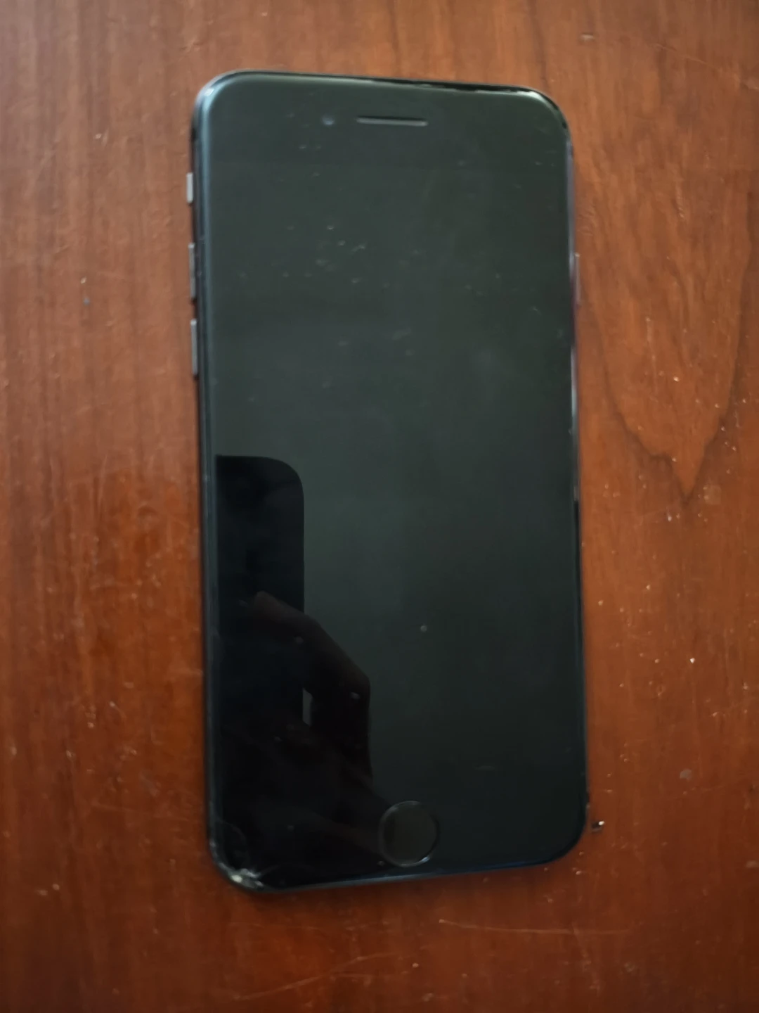 Apple iPhone 8 - photo 2