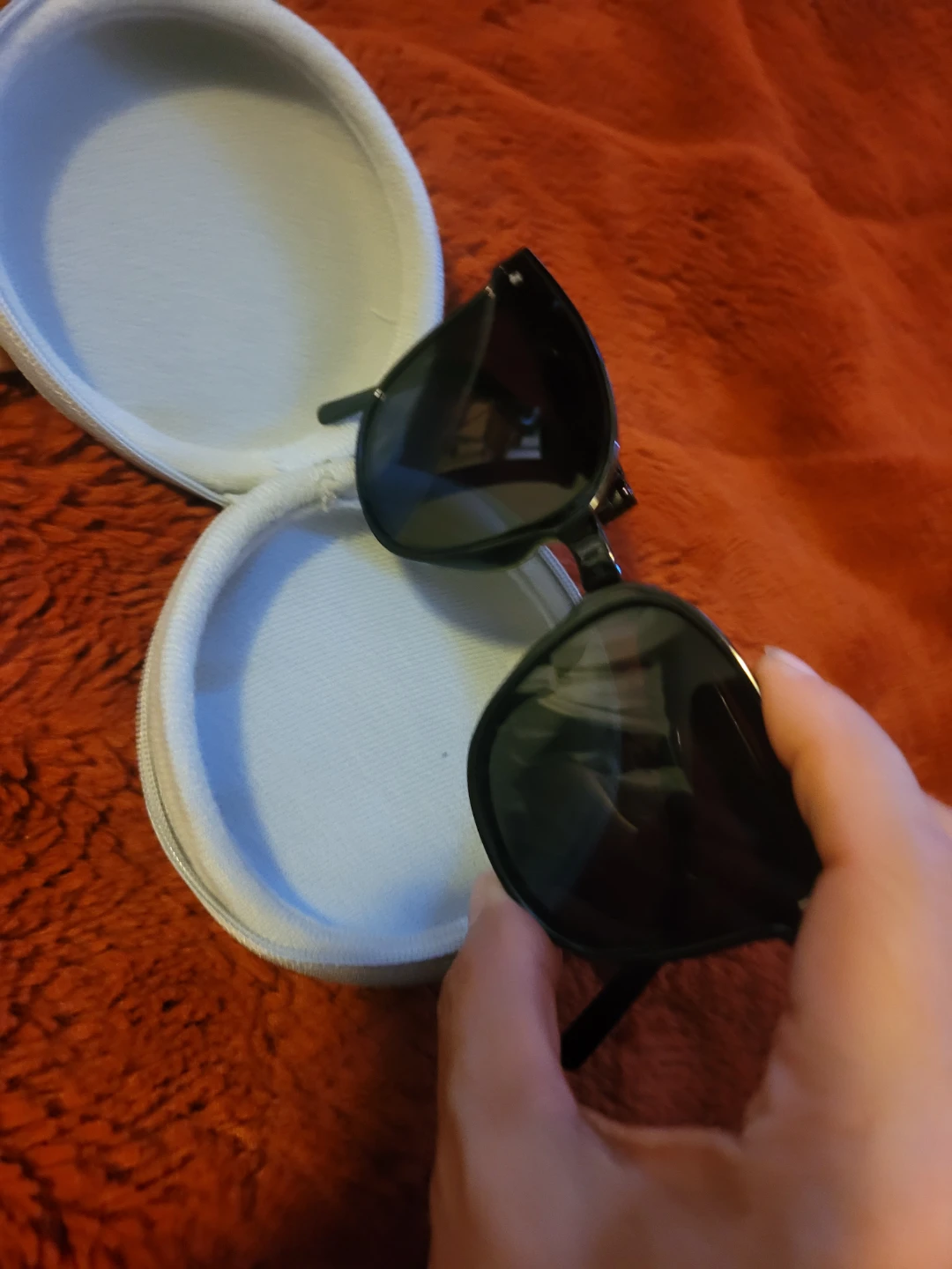 Halara Sunglasses with Carrying Case - photo 4