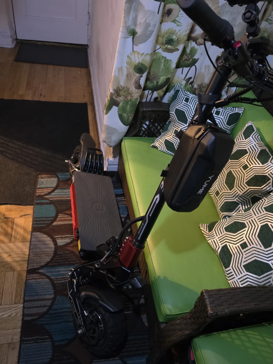 YUME Electric Scooter