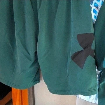 Under Armour Cold Gear Hoodie & Shorts Set, Dark Green, Size XL - photo 2