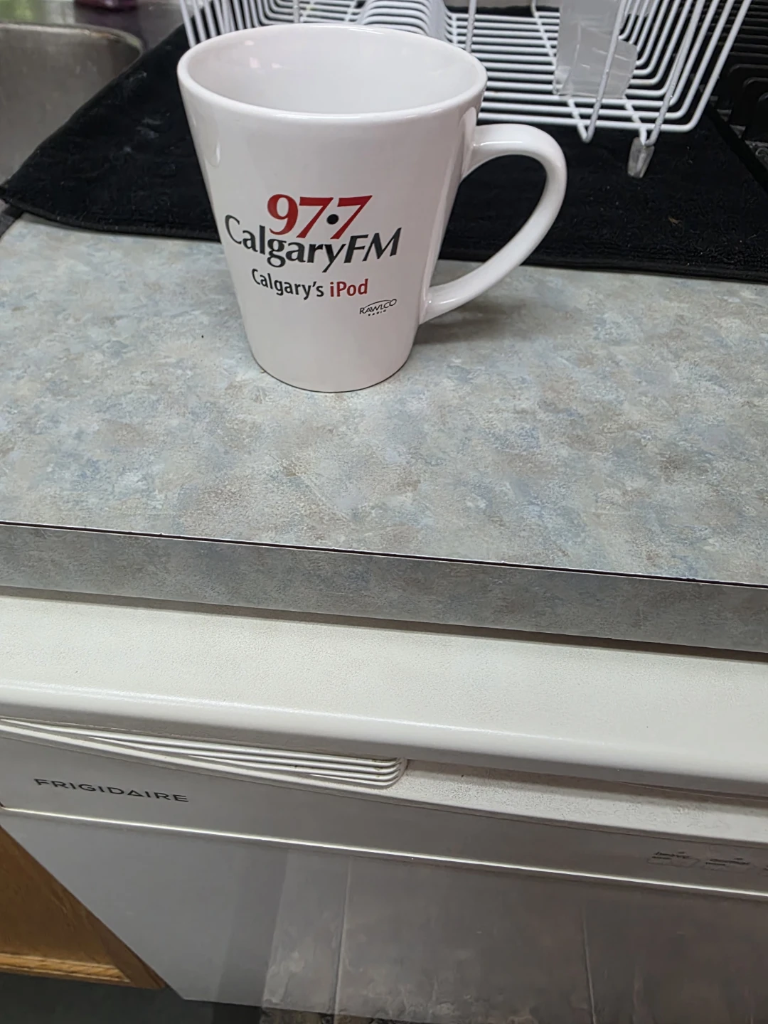 97.7 CalgaryFM Promotional Mug