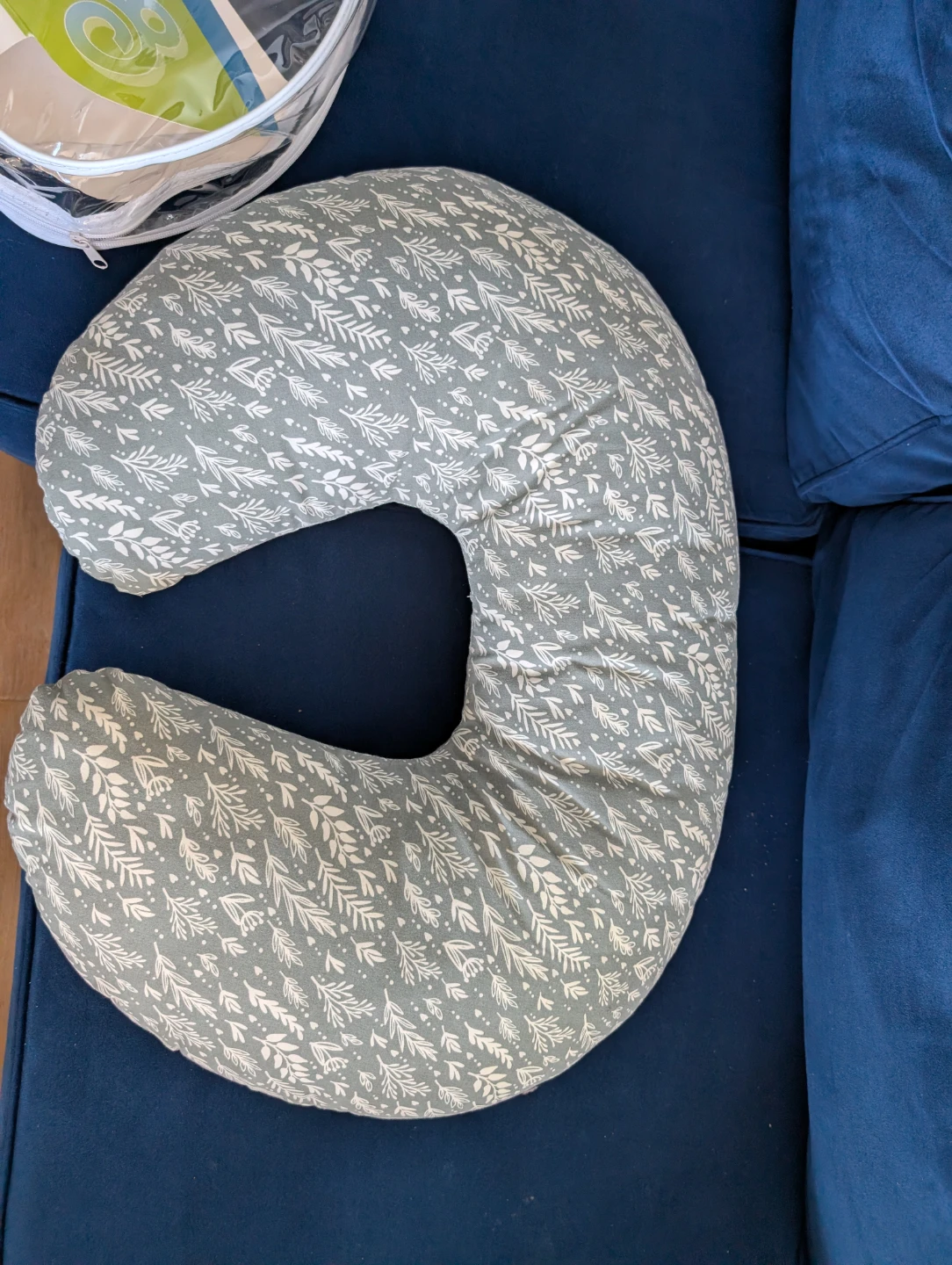 Dr. Brown's Breastfeeding Pillow - photo 2