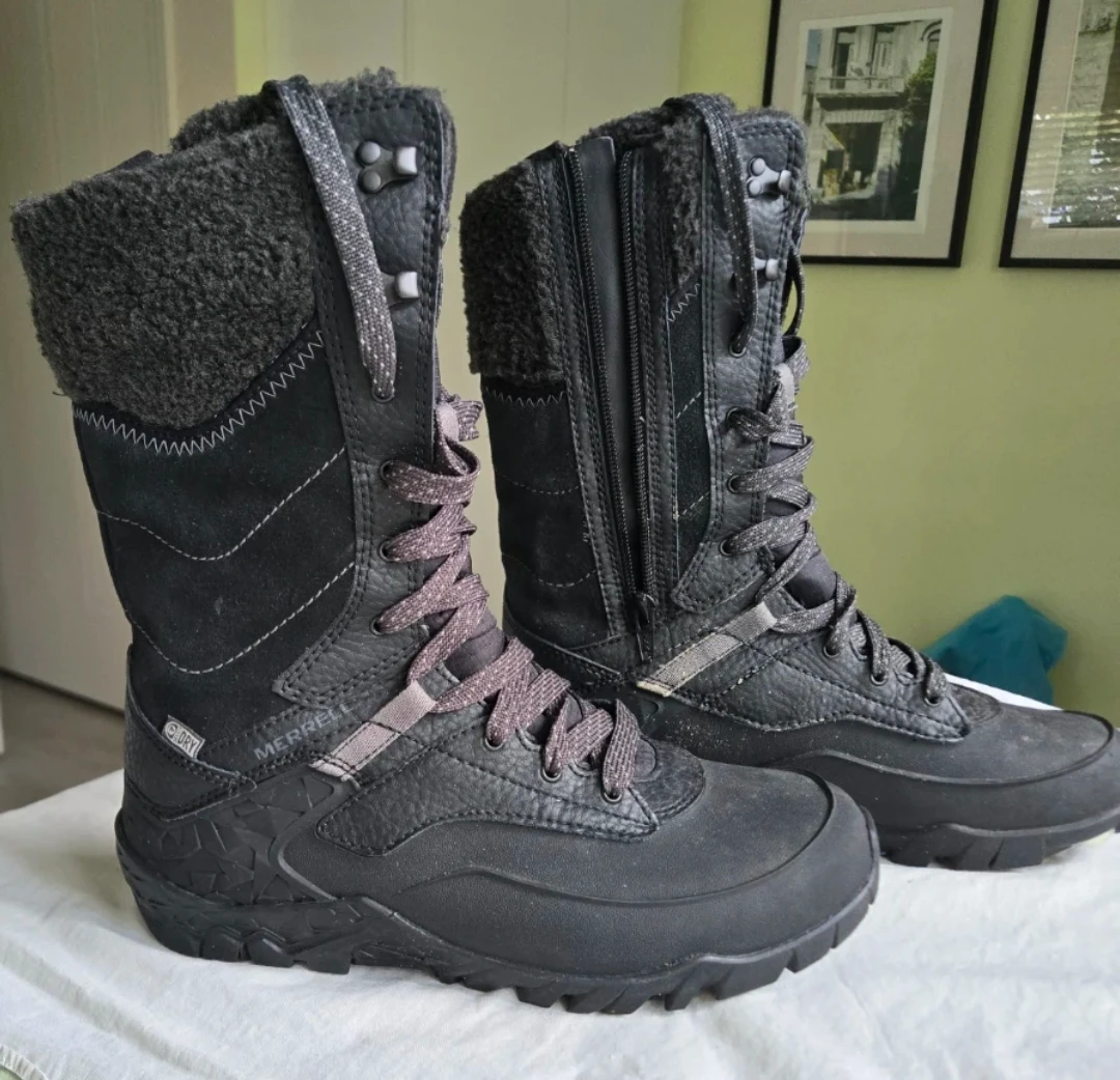 Merrell Women's Winter Boots Size 7