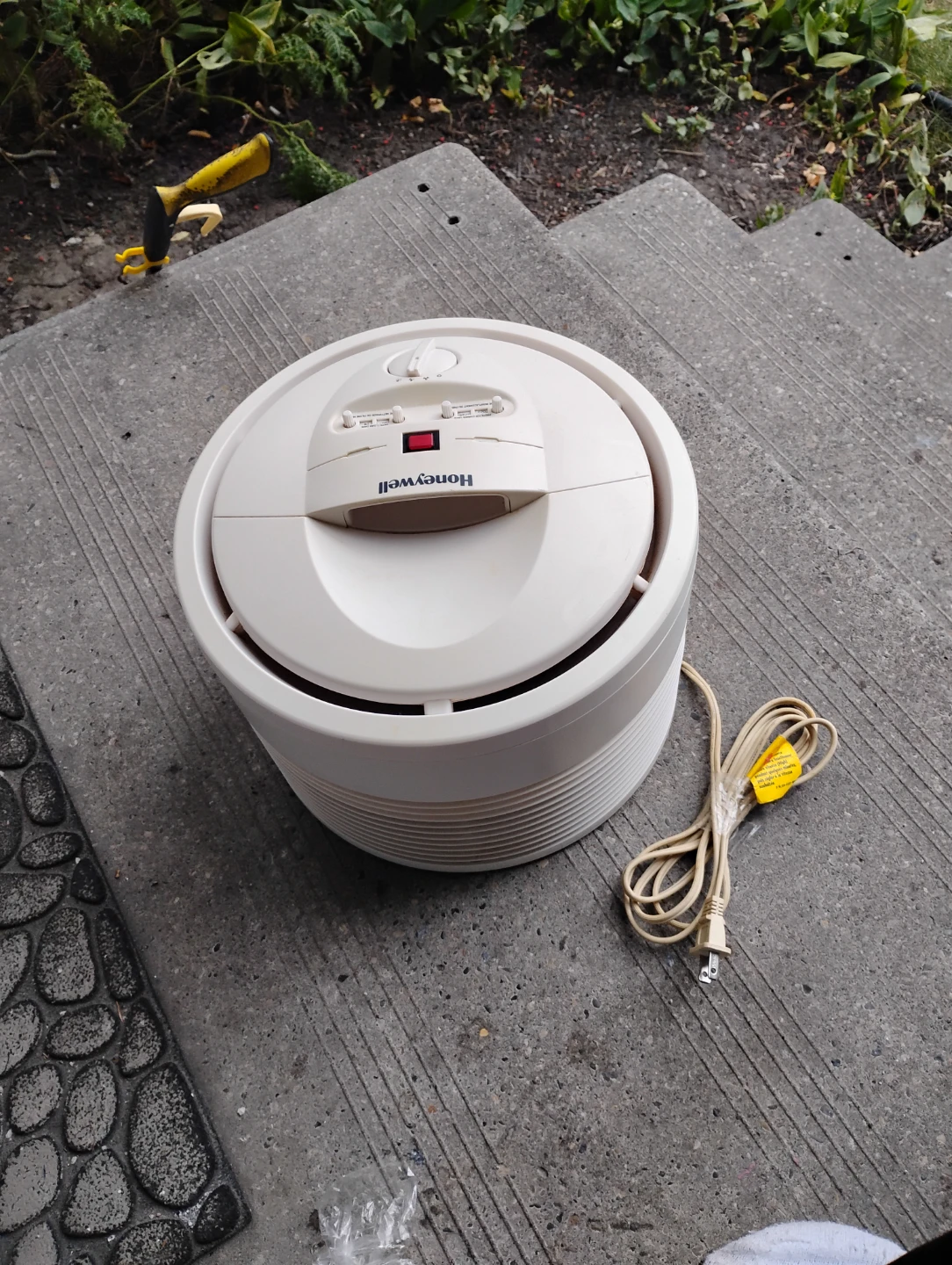 Honeywell Air Purifier - photo 5