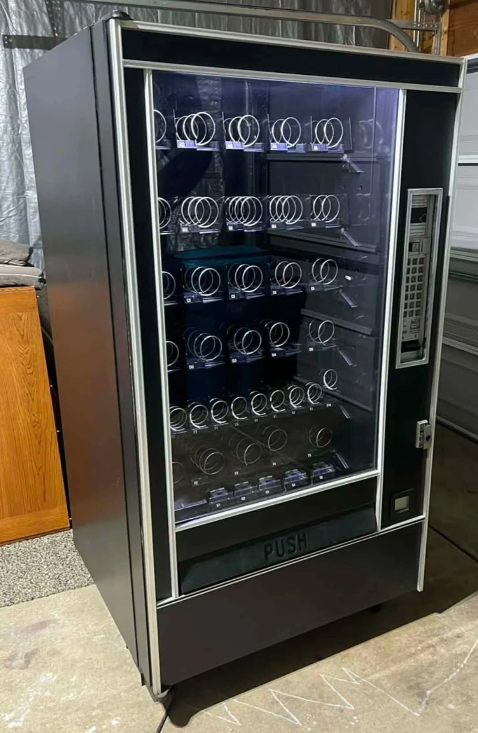 Commercial Vending Machine