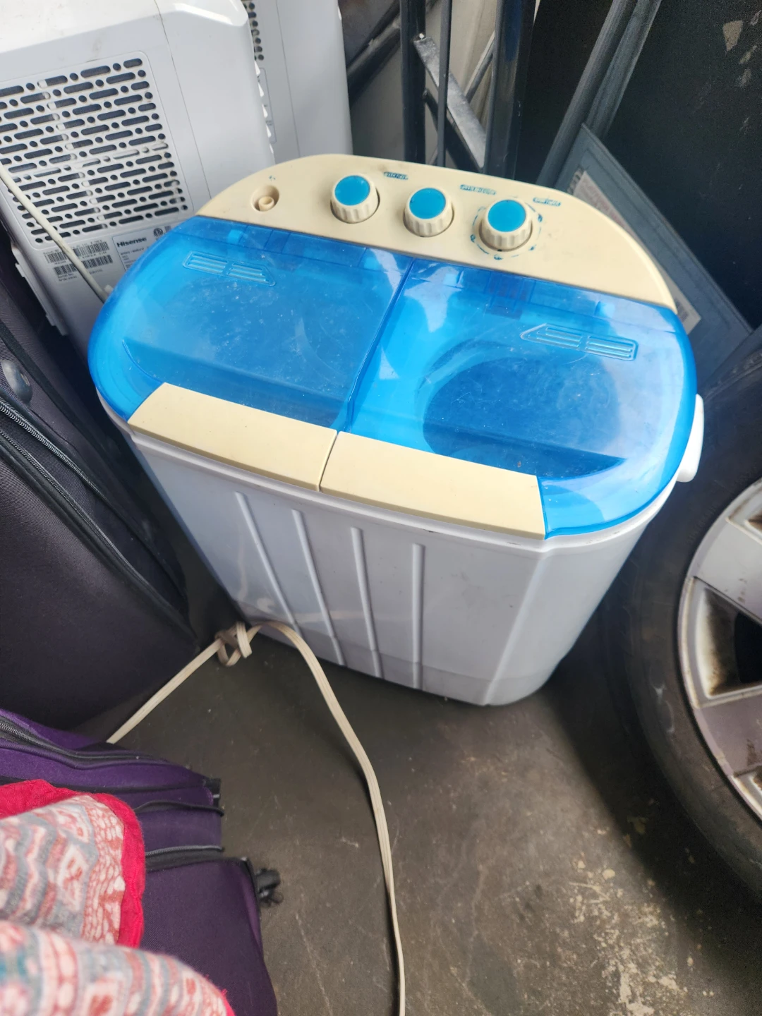 Washer and dryer - photo 2