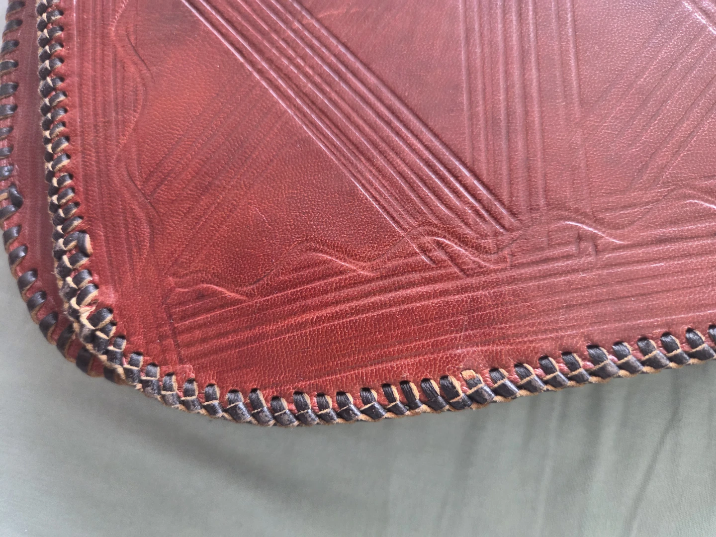 Vintage Hand-Tooled Leather Shoulder Bag - photo 3