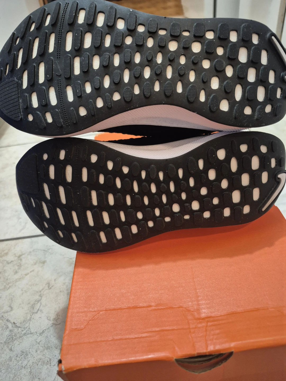 BNIB)Nike 7.5 ReactX Infinity Run 4 Women's Running Shoes - photo 2