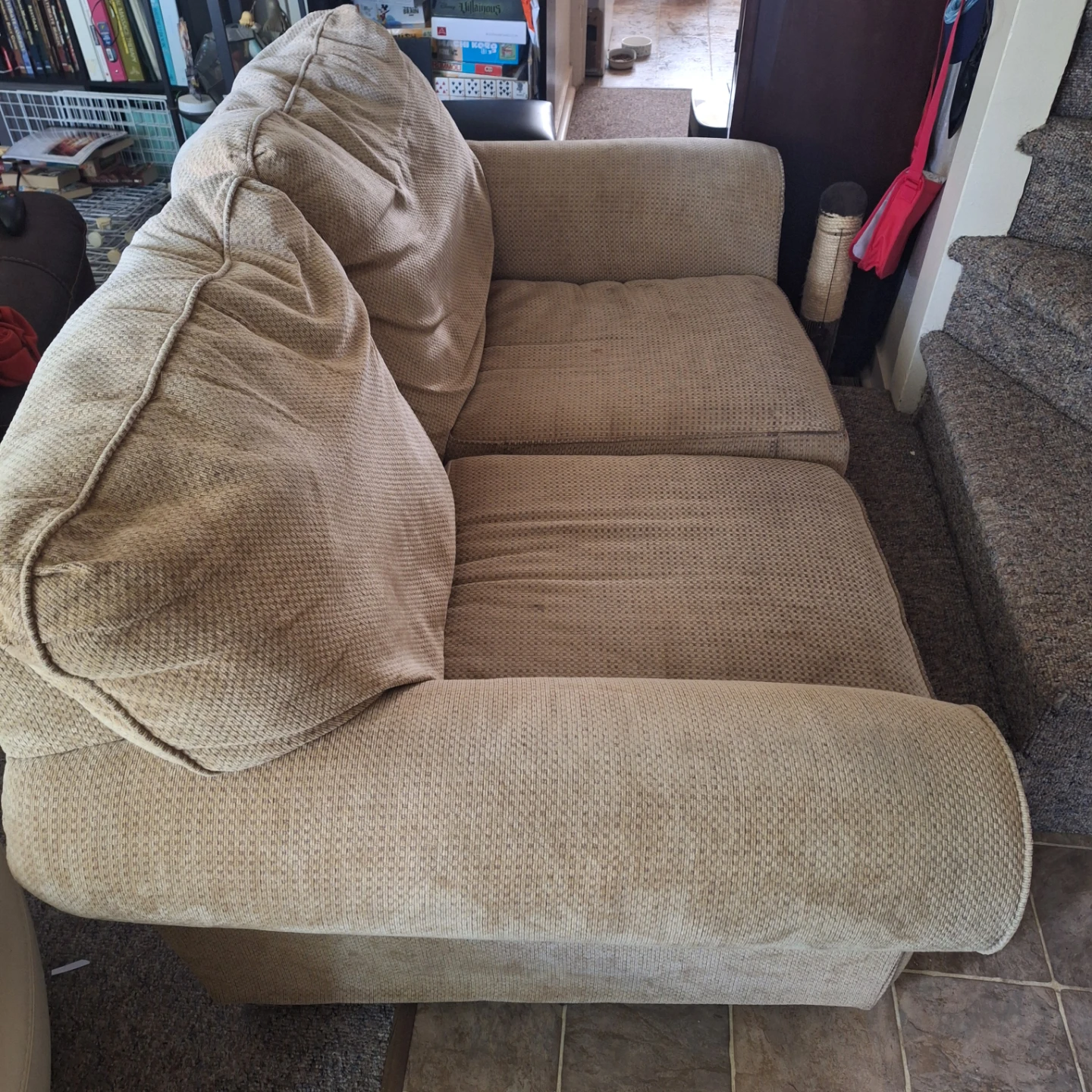 Beige two-seater sofa - photo 3