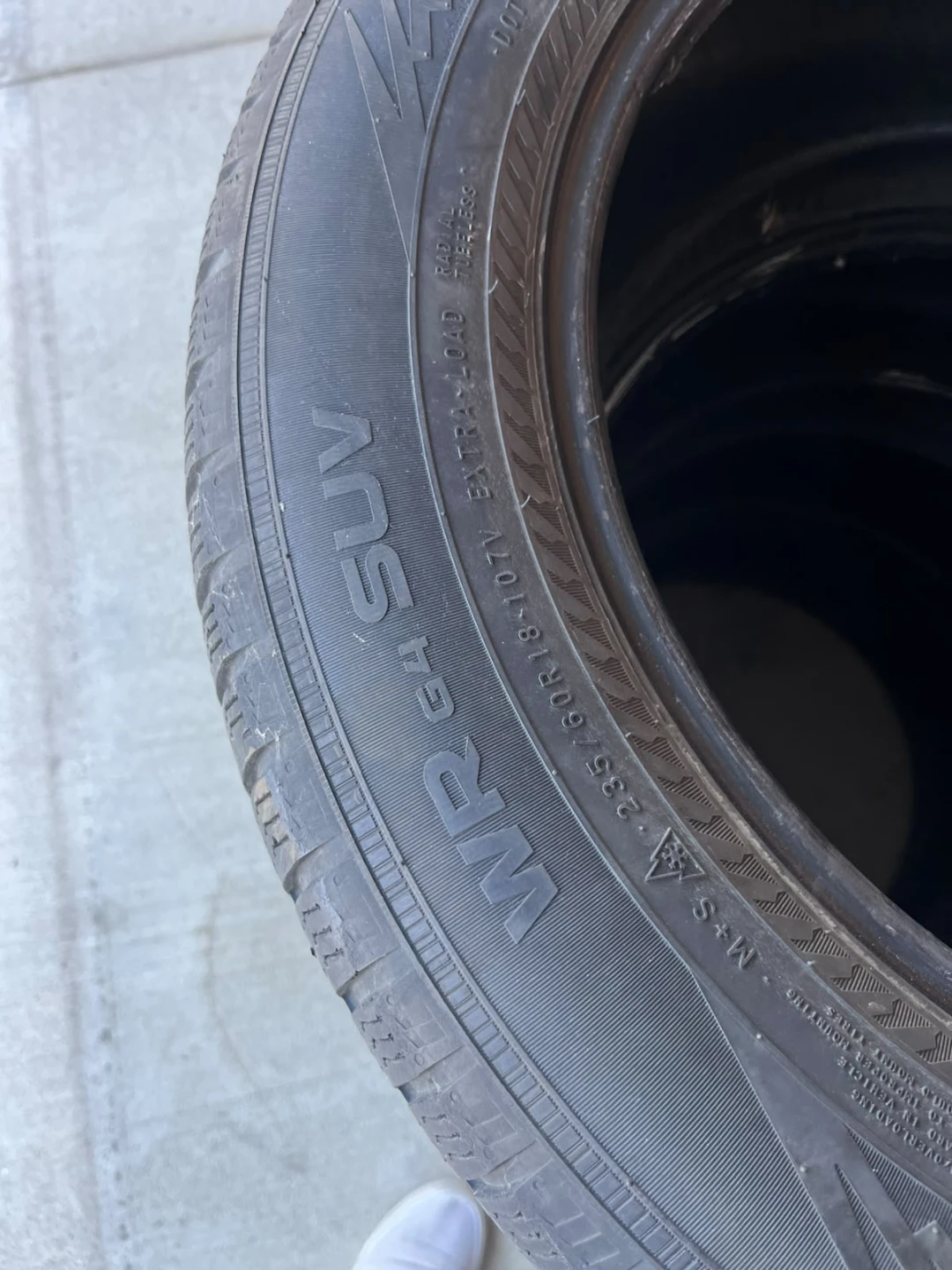 4 Nokian WR G4 SUV 235/60R18 - photo 2