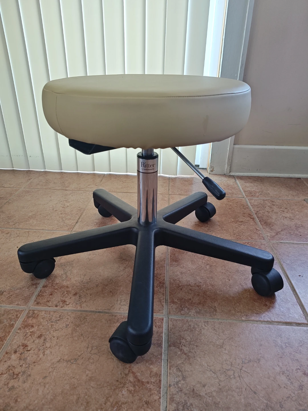 Ritter by Midmark Rolling Stool