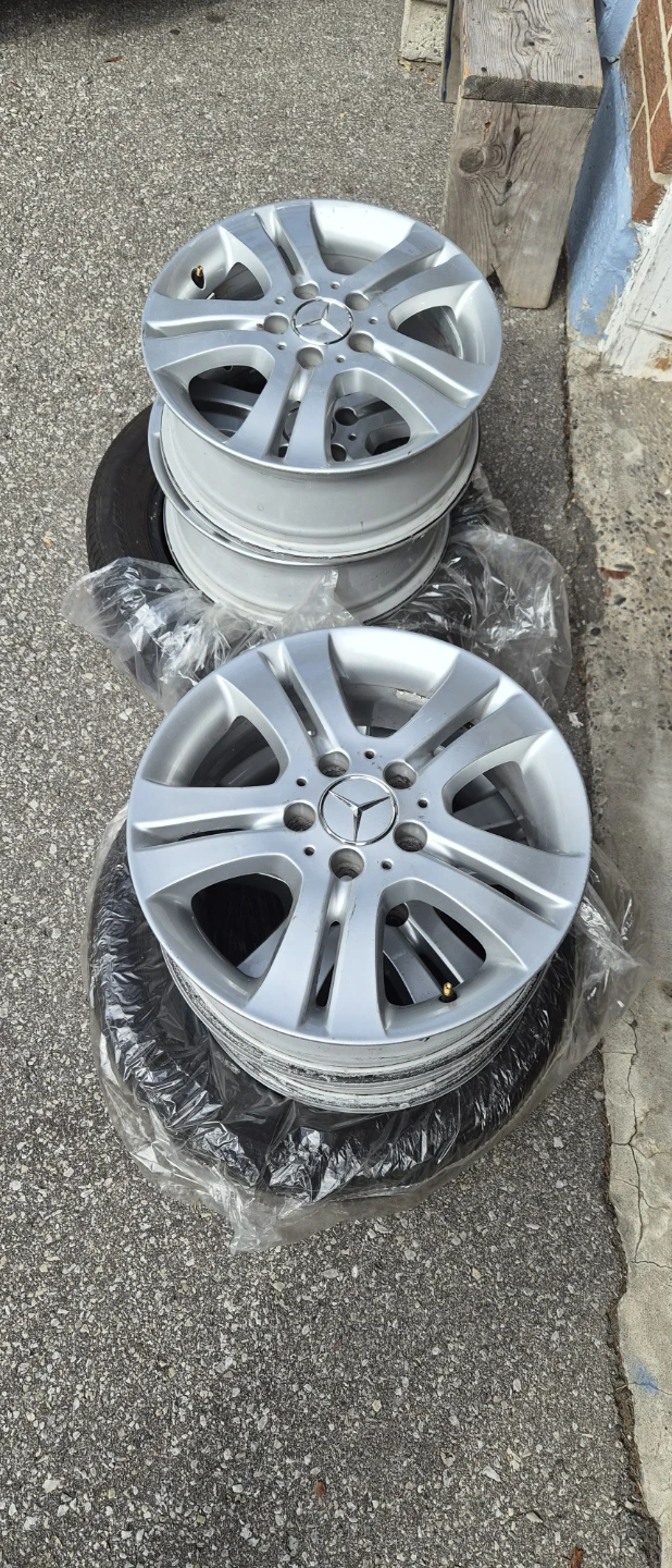 Set of 4 Mercedes-Benz Alloy Wheels