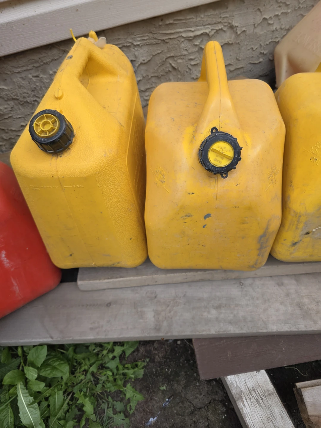 Set of 4 Yellow 20L Jerry Cans