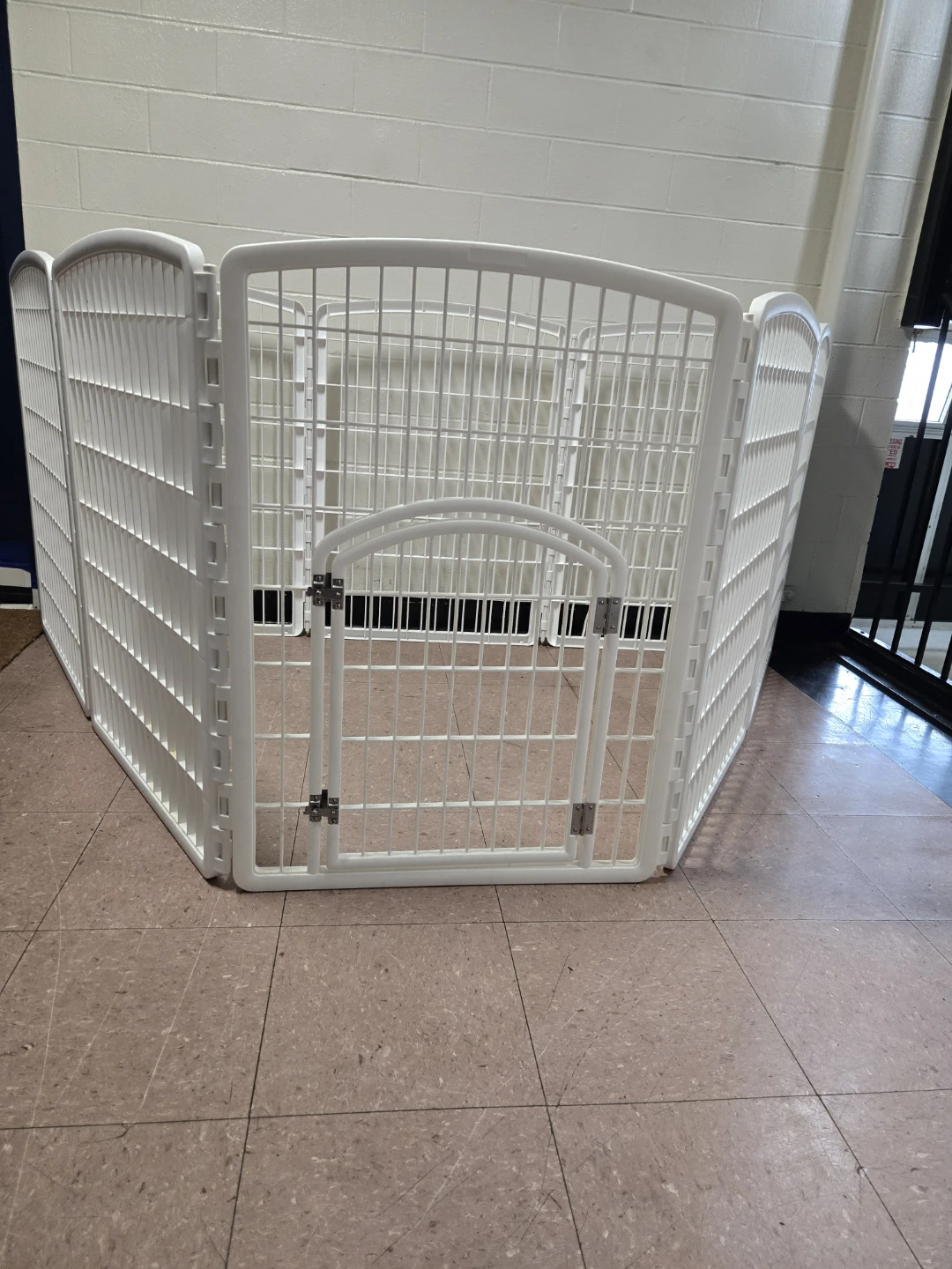 White 8-Panel Plastic Pet Playpen Enclosure with Gate - photo 4