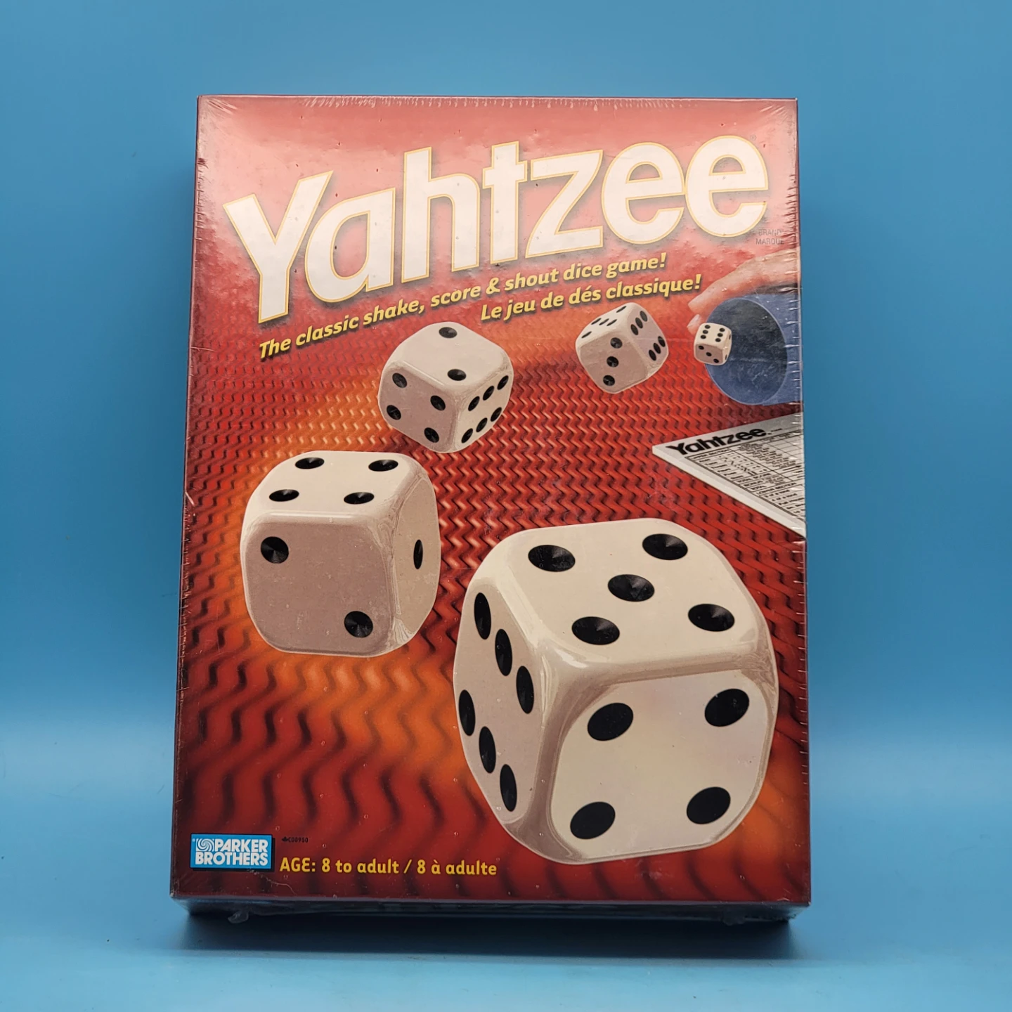 YAHTZEE DICE GAME The Classic Shake, Score & Shout Dice Game