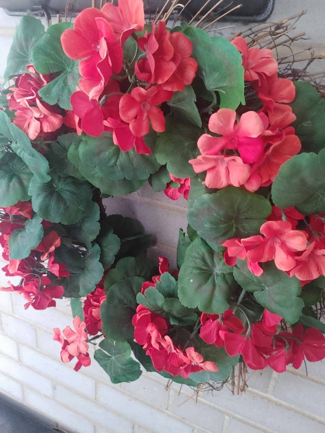 Red Geranium Wreath - photo 4