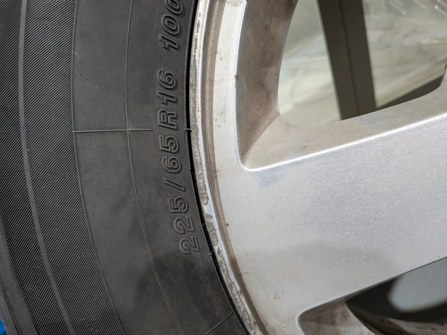 Yokohama Tires with Dodge Rim 225/65R16 - photo 2