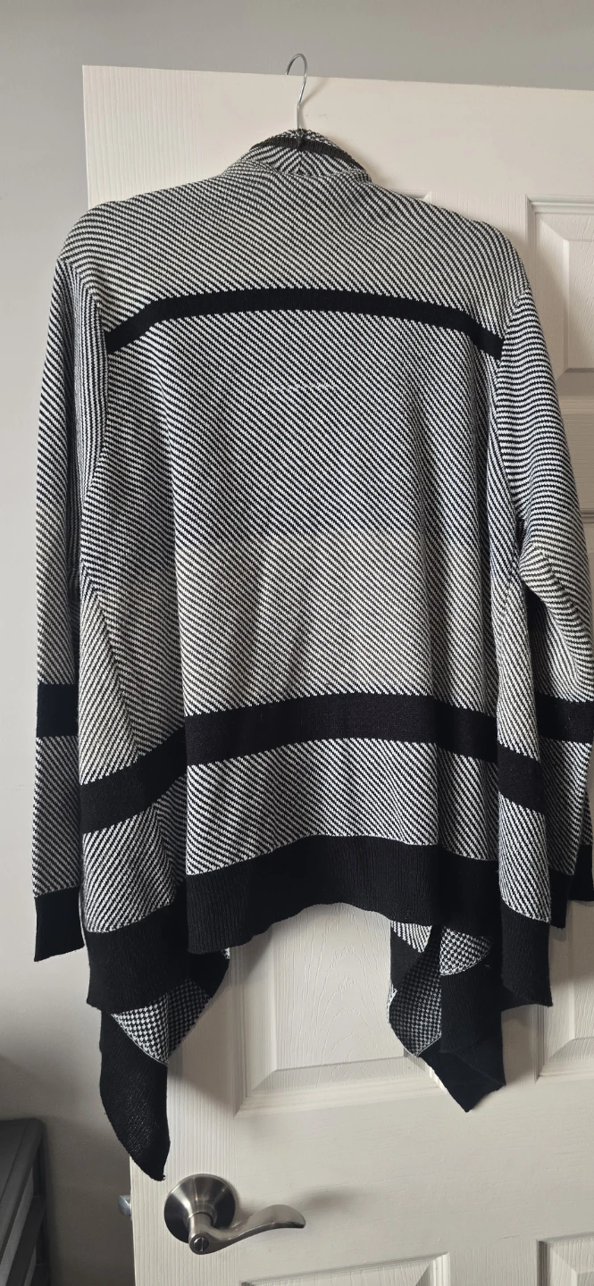 Guilty Black and White Knit waterfall Cardigan - photo 2