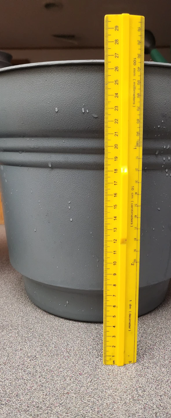 Set of Two Plastic Plant Pots - photo 2