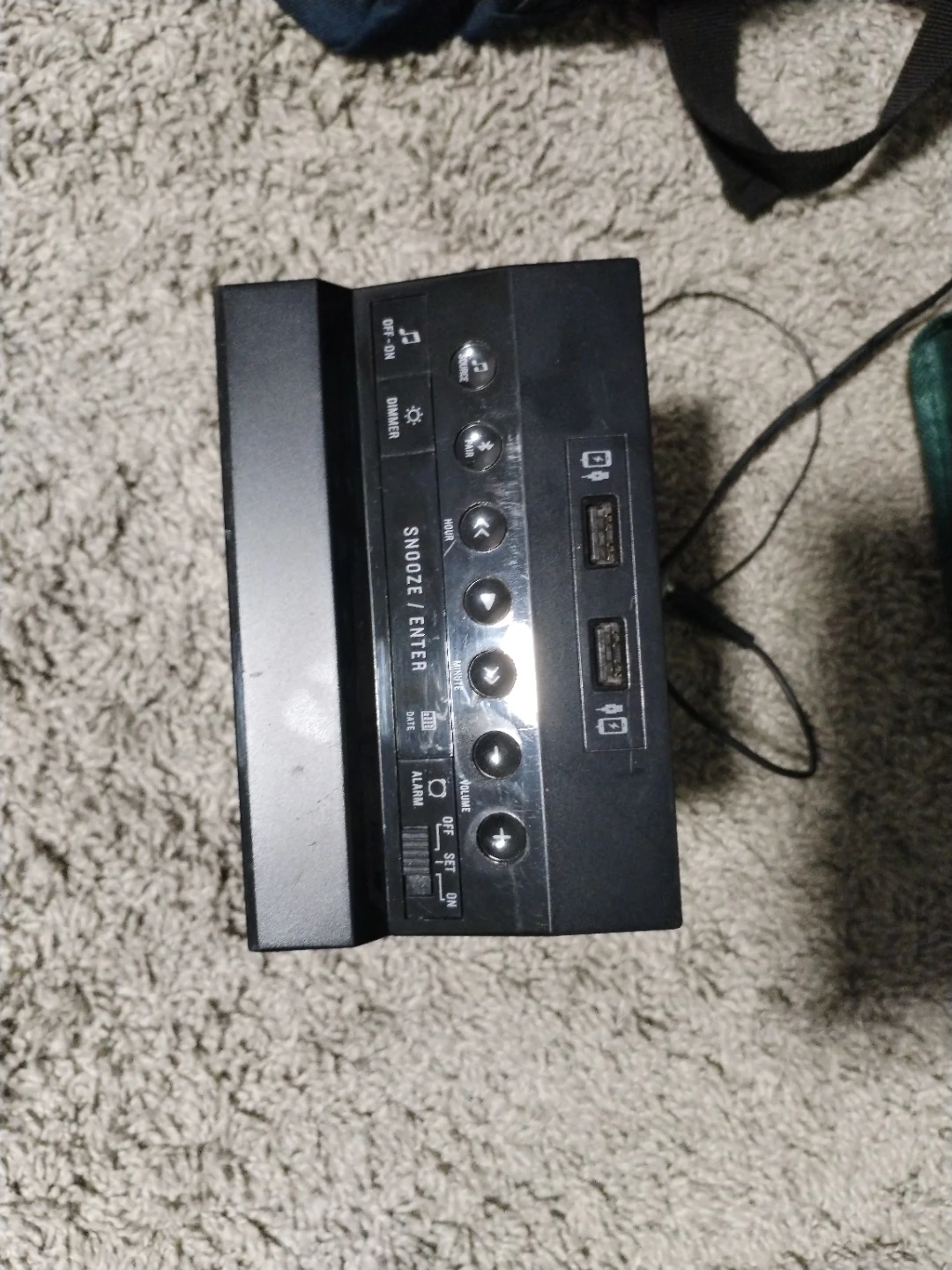 Sound Rise Speaker with Radio, Alarm, USB, Bluetooth, and AUX - photo 2