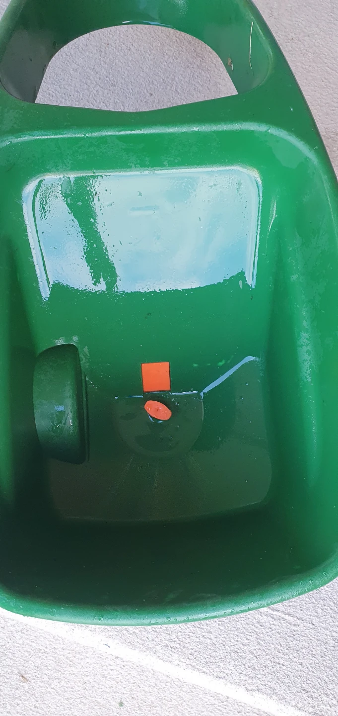 Scotts Handy Green Hand-Held Spreader - photo 2