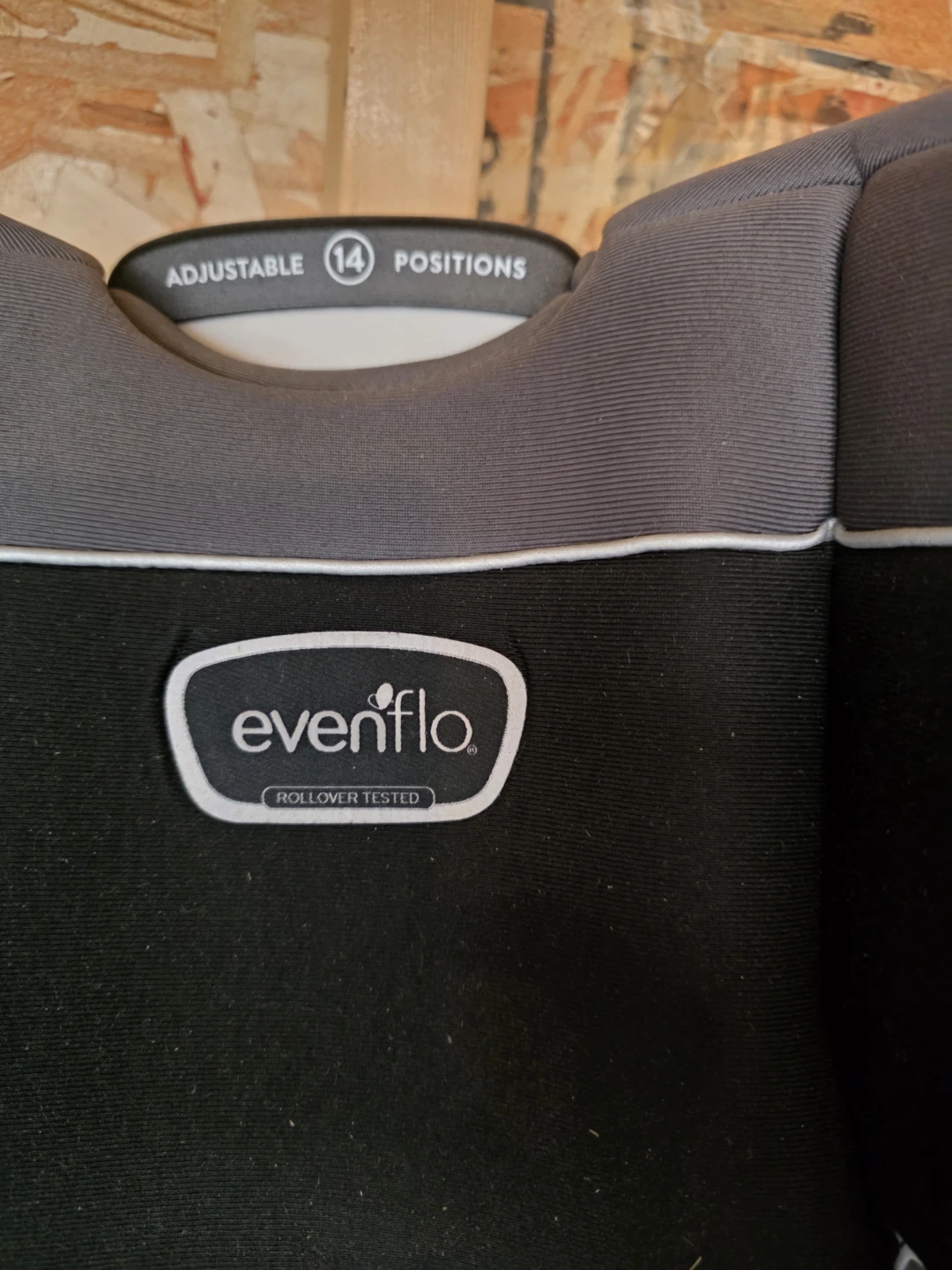 Evenflo Revolve360 Car Seat - photo 2