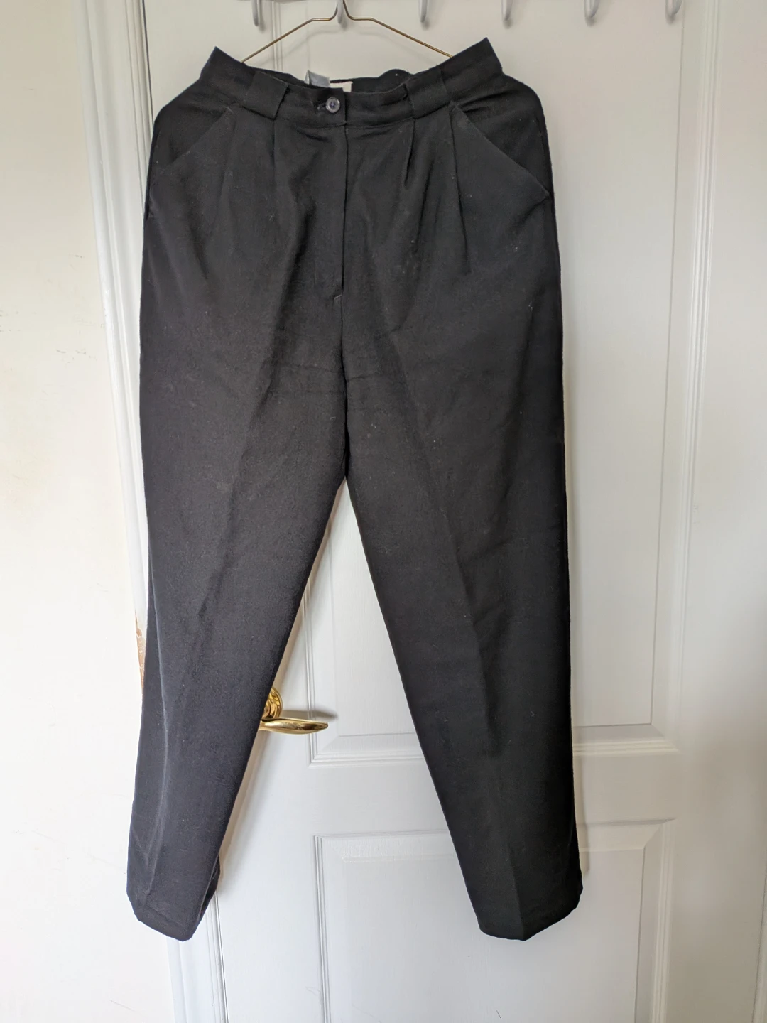 🏈J.B. Collection Black Wool Trousers - Size 8