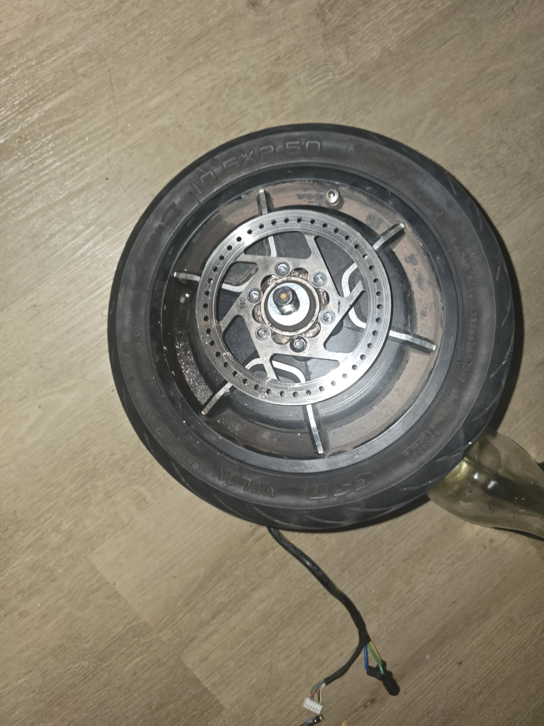 NIU 300max Electric Scooter Parts - photo 2