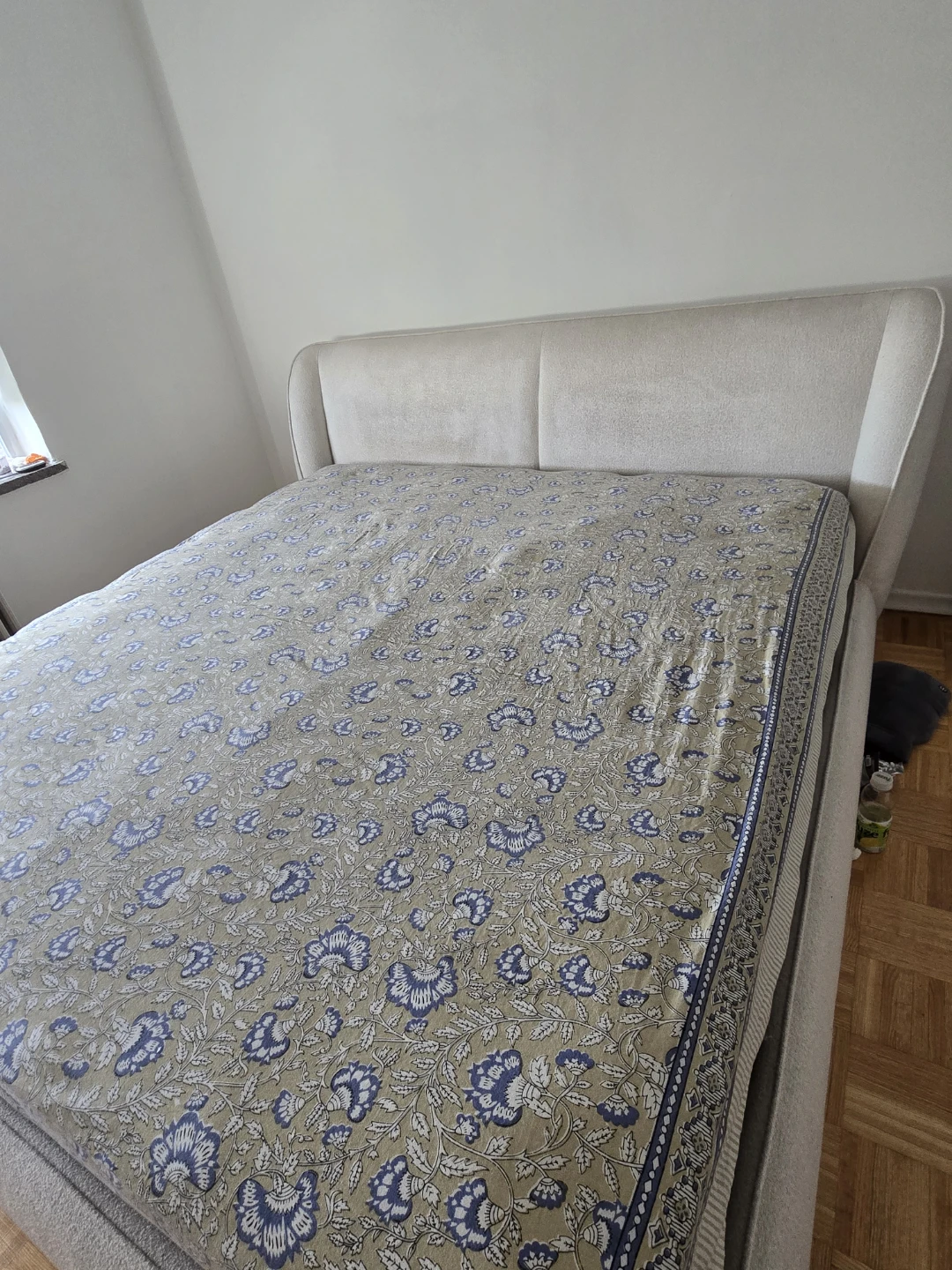 Upholstered king Bed Frame - photo 2
