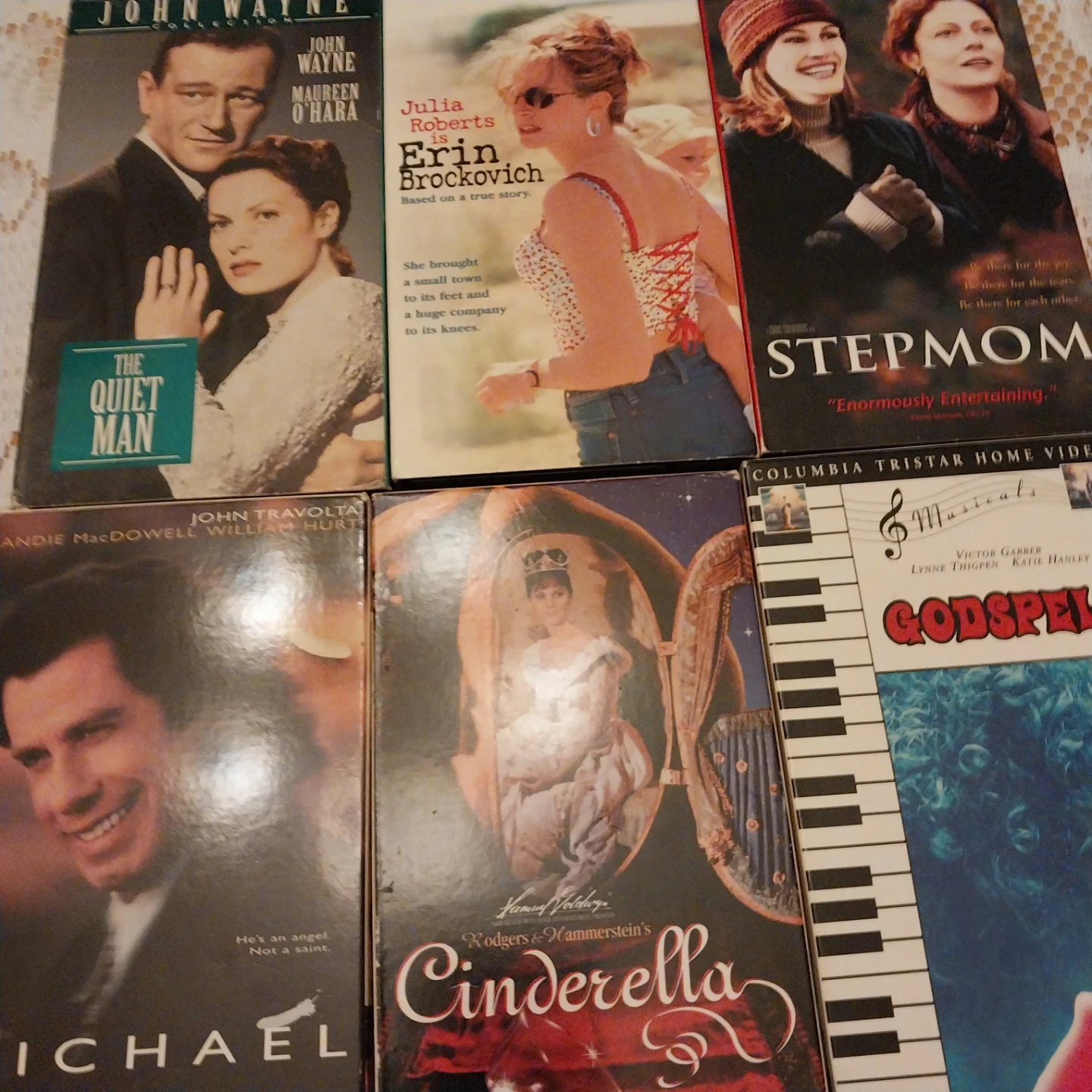 🏈Set of 6 Classic VHS Movies🏈