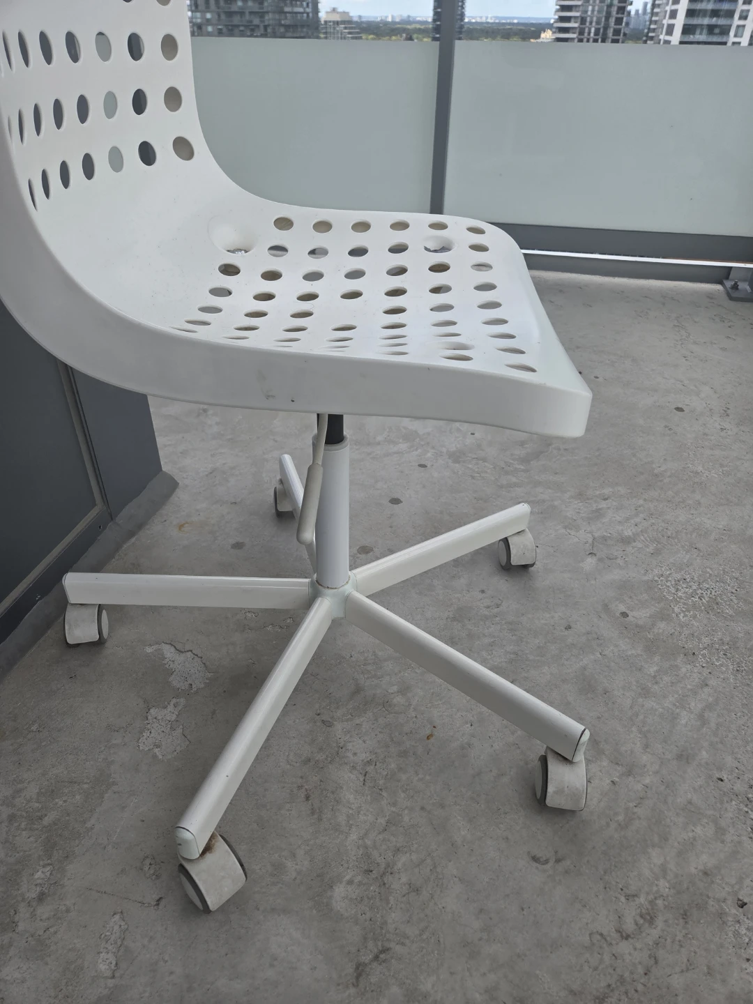 White IKEA Office Chair - photo 4
