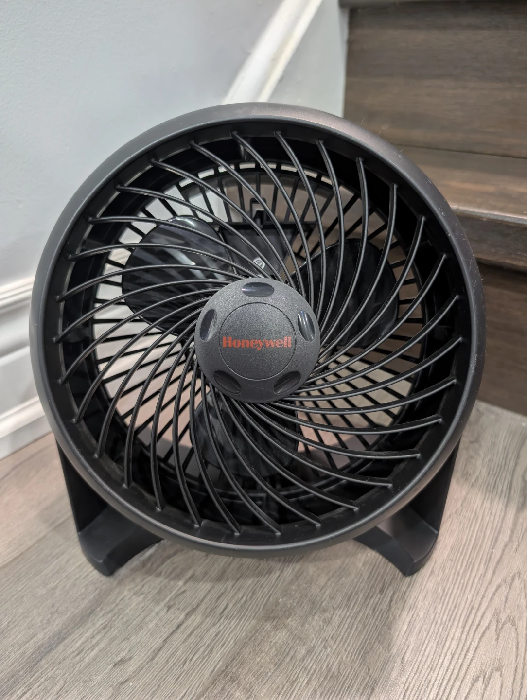 EUC - Honeywell HT900CTC Turboforce Fan Air Circulator