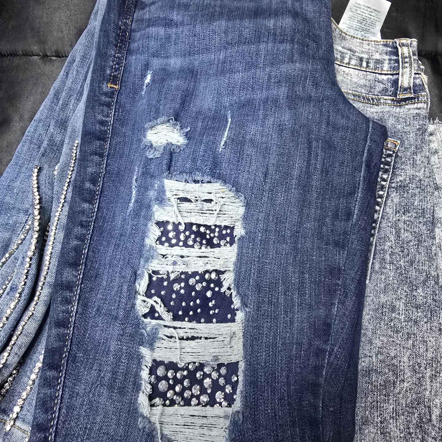 Guess Jeans with Rhinestone Embellishments - photo 4