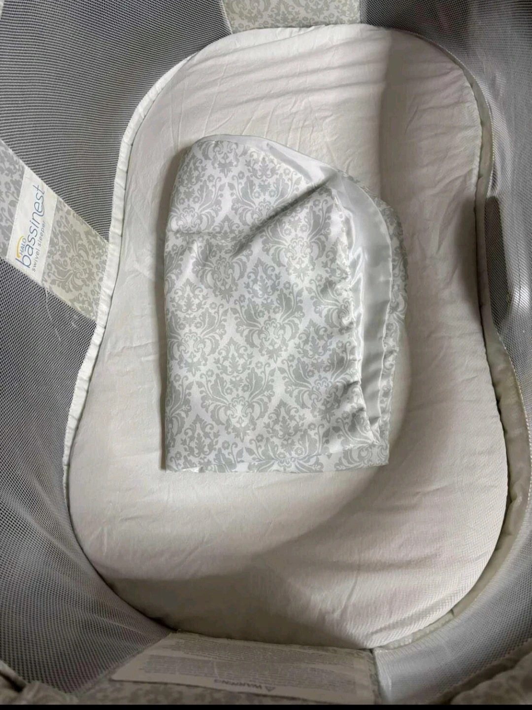 HALO Bassinest Swivel Sleeper - photo 4