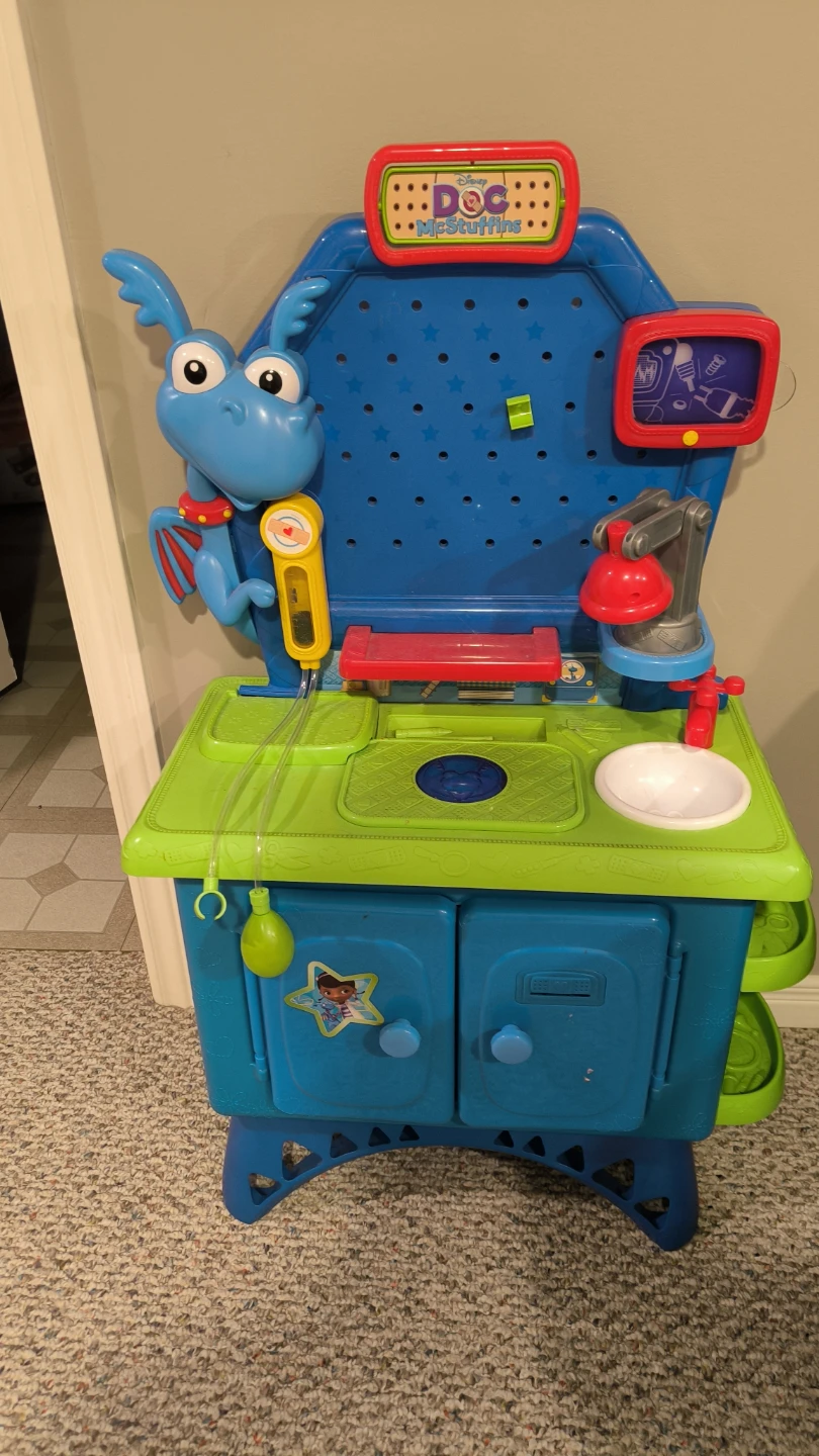 Disney Doc McStuffins Check-Up Center Play Set
