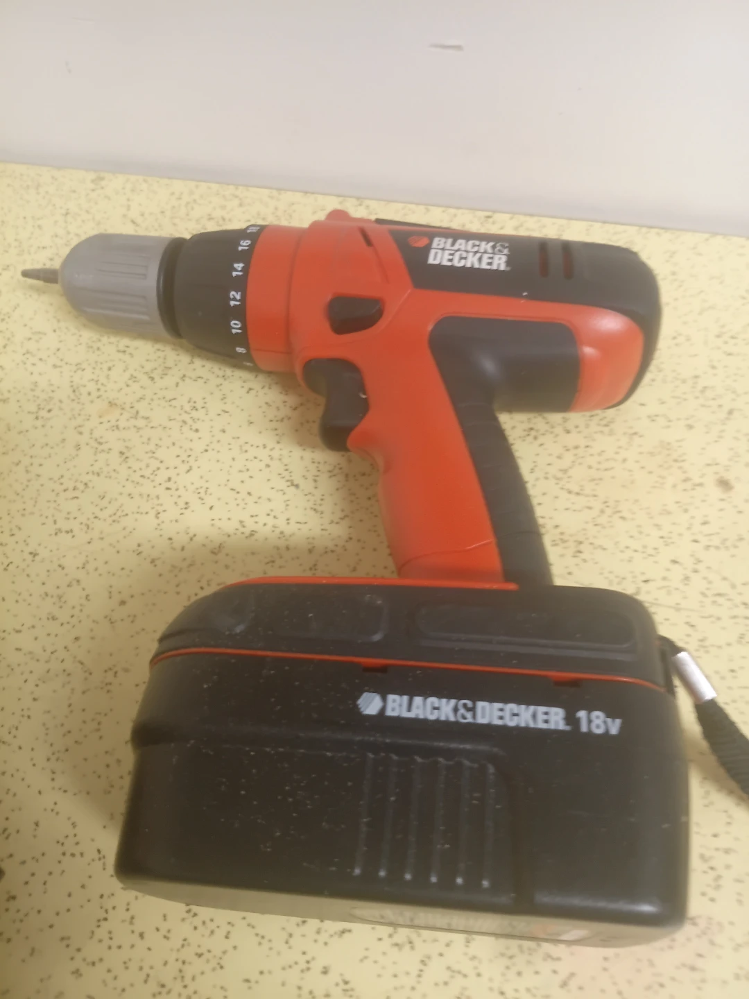 Black & Decker 18V Cordless Power Tool Set - photo 3