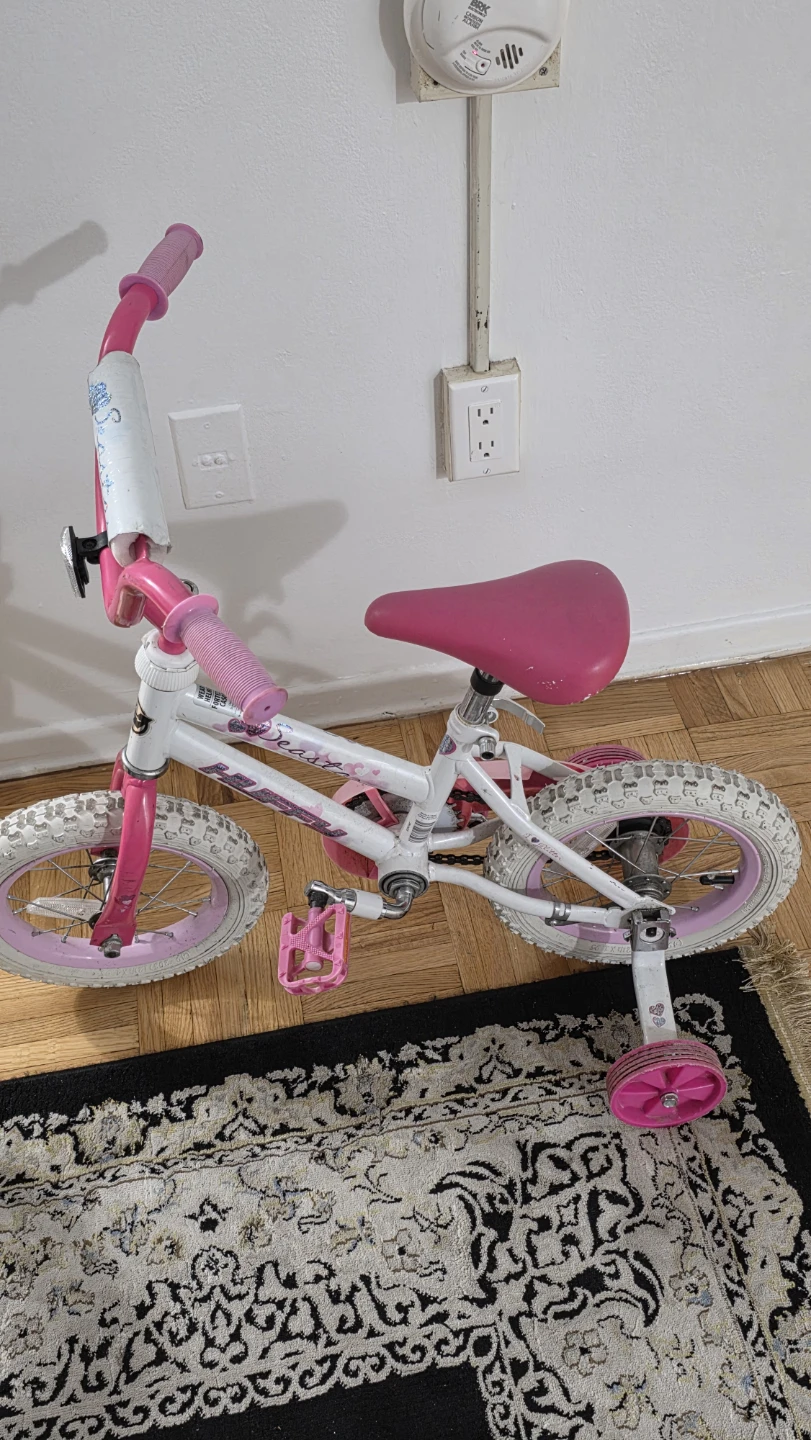 Supercycle and Huffy Kids Bikes with T$30 Each raining Wheels - photo 3