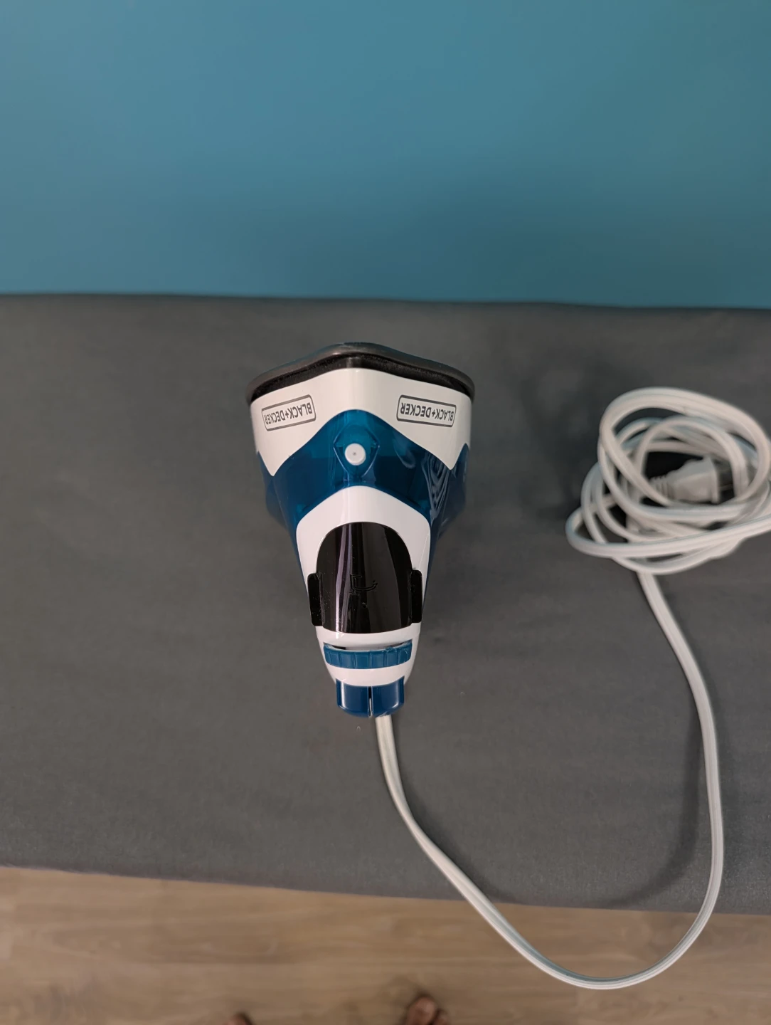 Black+Decker EvenSteam Iron -Moving out sale - photo 5