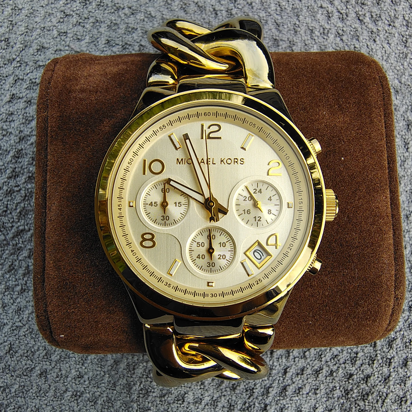 Michael Kors Classic MK3131 Gold Tone Chain Link Watch - photo 2