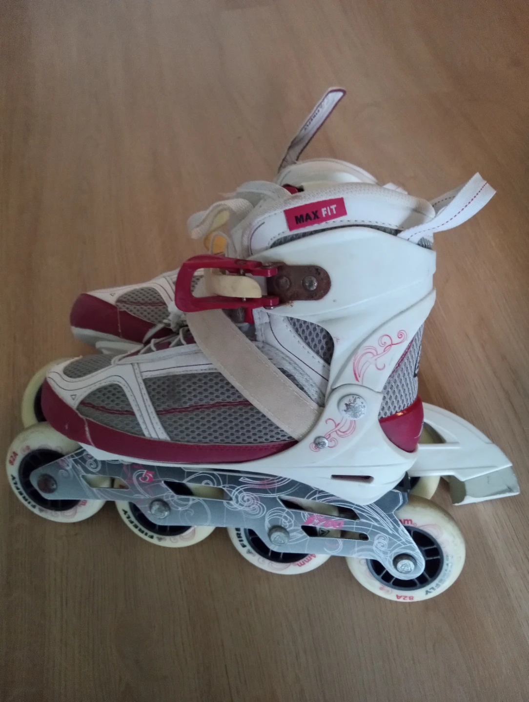 Firefly Max Fit Inline Skates $25,sz 7, wore once to tried.