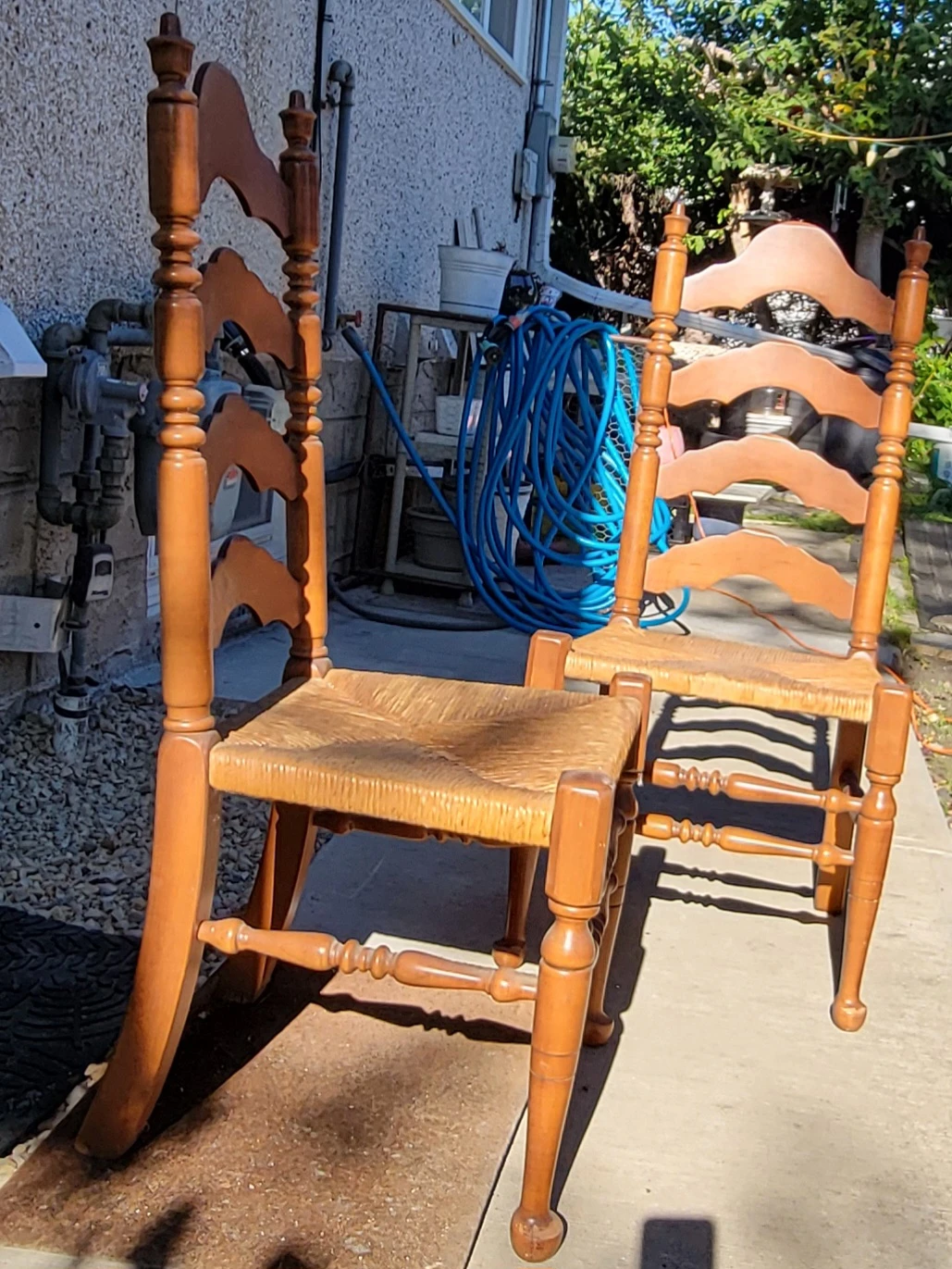 Set of Two Vintage Ladder Back Chairs - photo 4