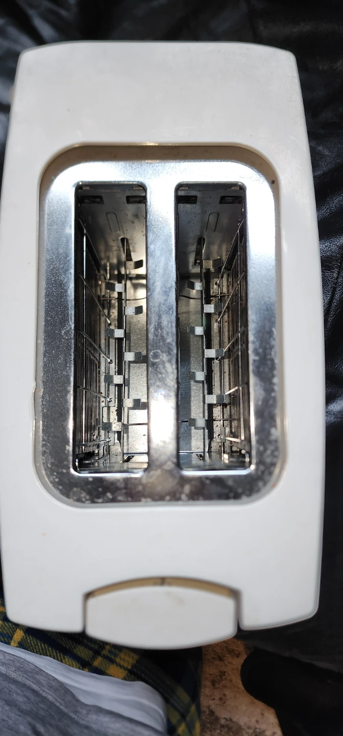Black & Decker White 2 Slice Wide Slot Toaster T1200 - photo 3