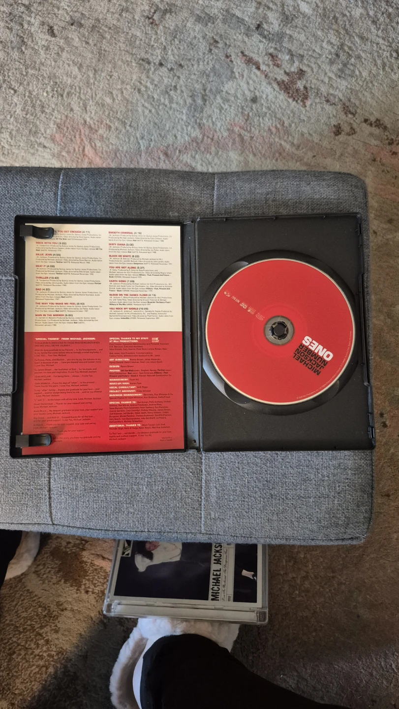 Michael Jackson Number Ones DVD - photo 2