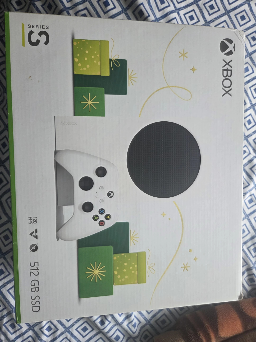 XBOX Series S with original box and 3 controllers - photo 4