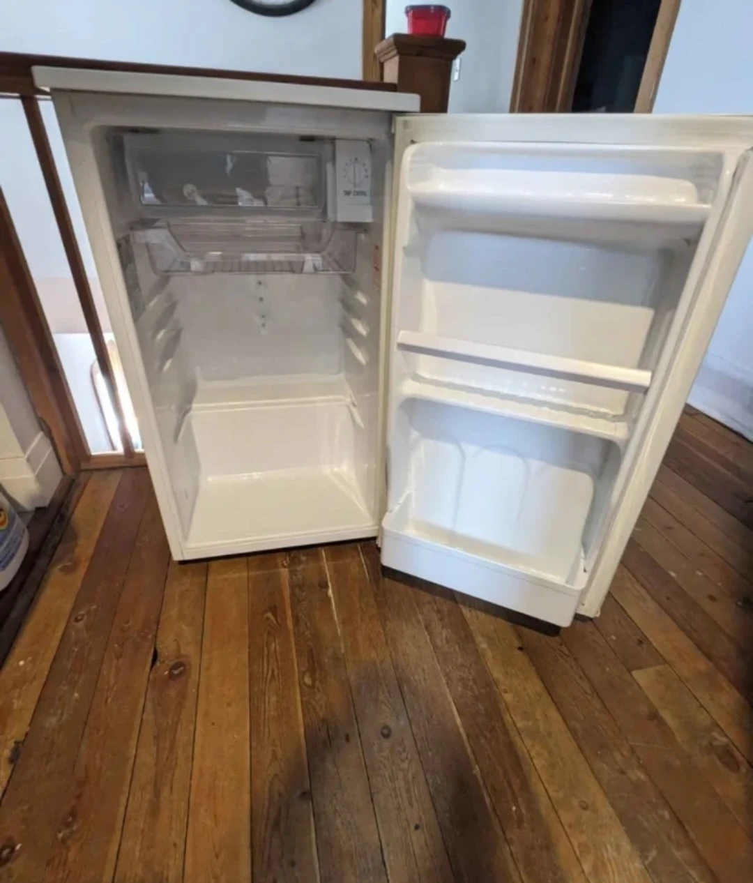 LG Mini Fridge - photo 2