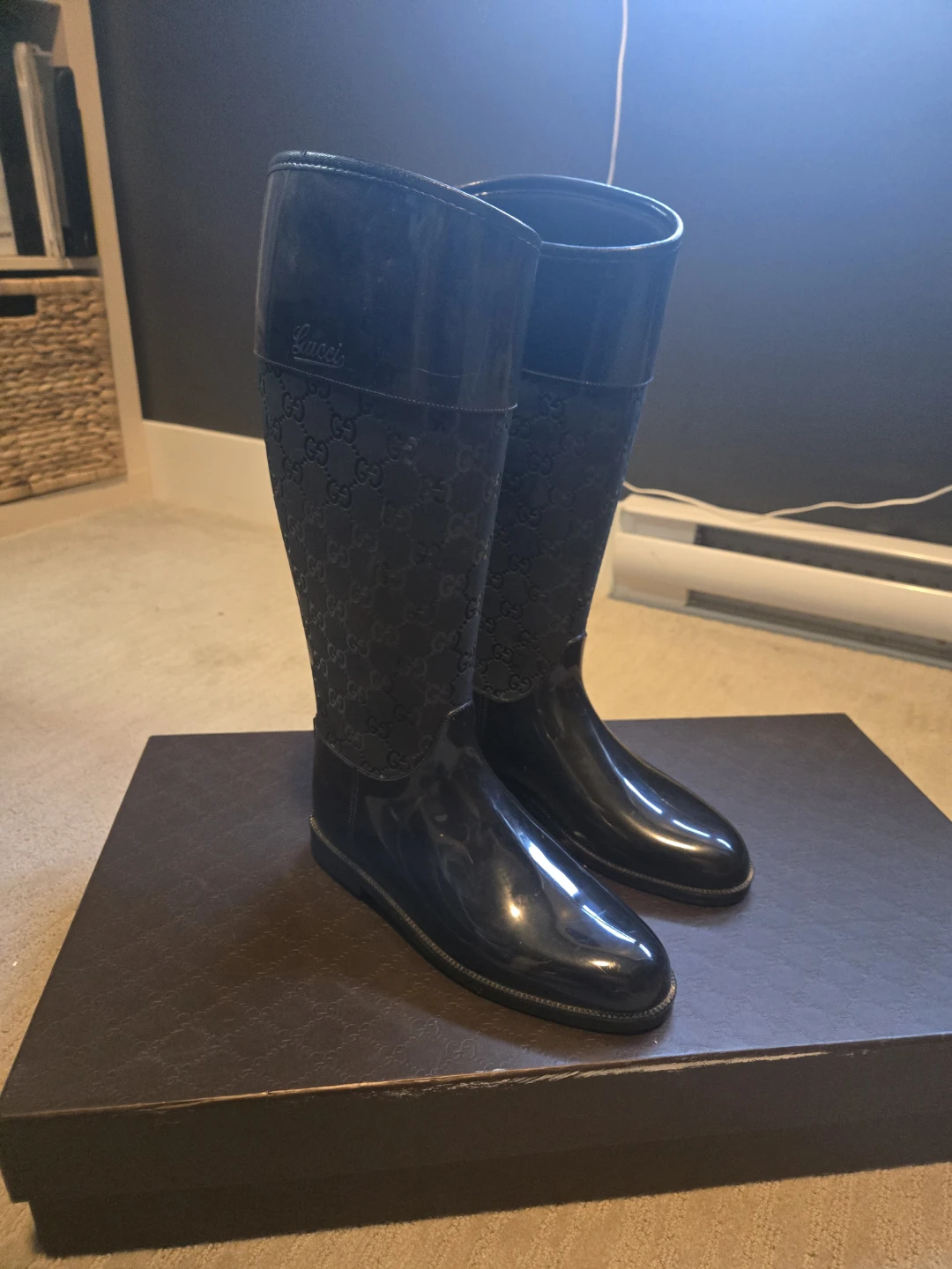 Womens size 35 Gucci Rainboots authentic - photo 5