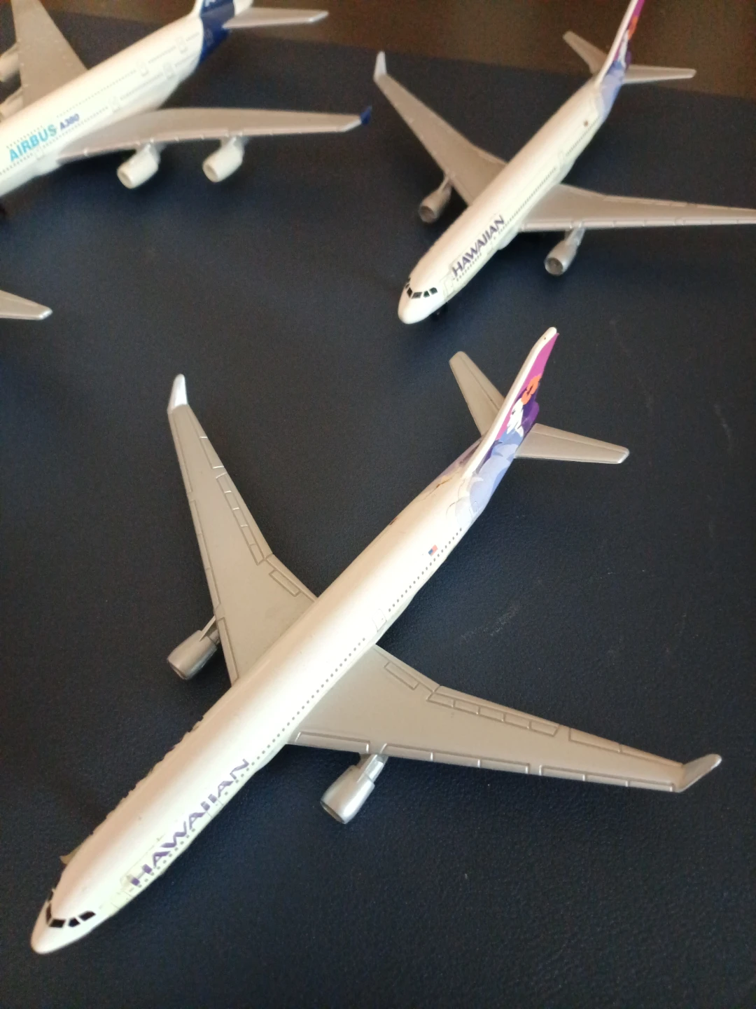 Set of 7 Diecast Model Airplanes - photo 2