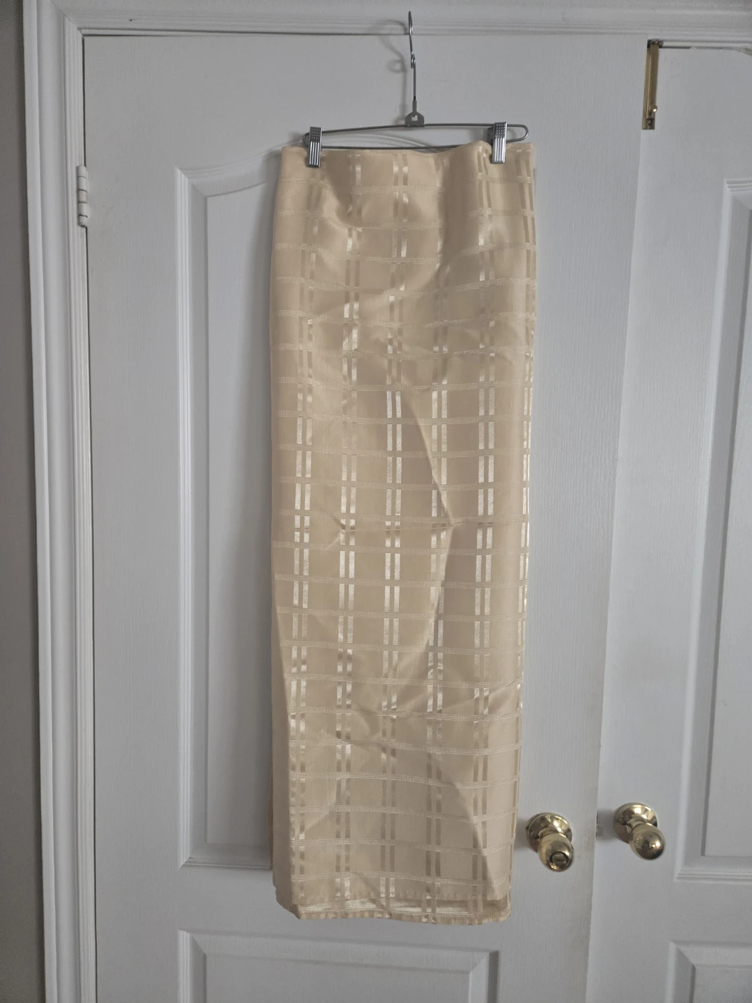LIGHT YELLOW TABLE CLOTHS - photo 2