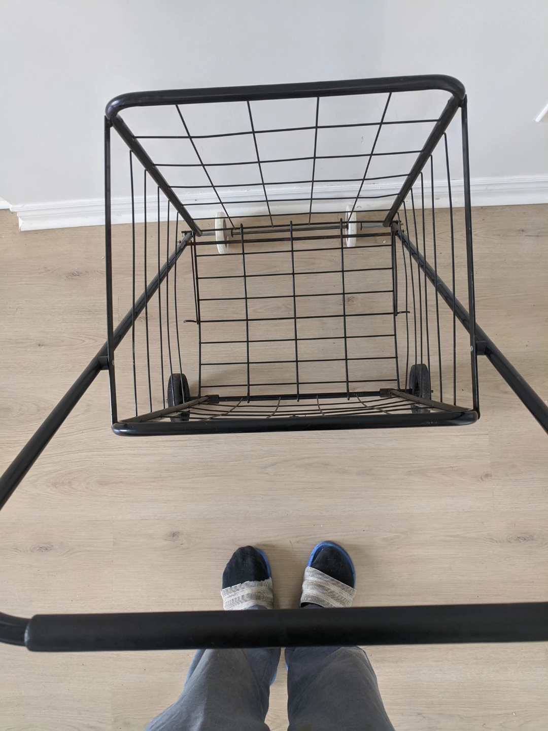 Big Black Metal Shopping Cart - photo 4