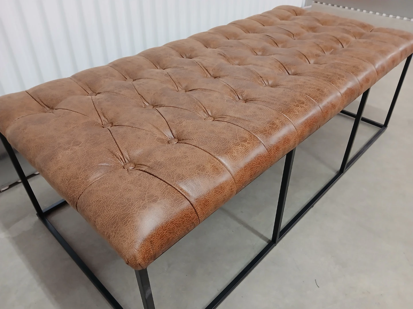 Tufted faux Leather Bench